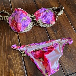 Victoria’s Secret bikini